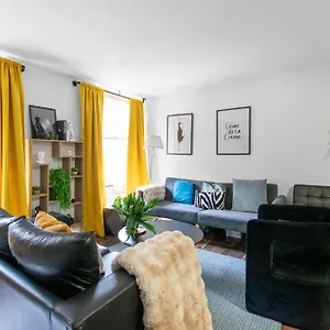 New! 2-bedroom In Trendy Brick Lane London