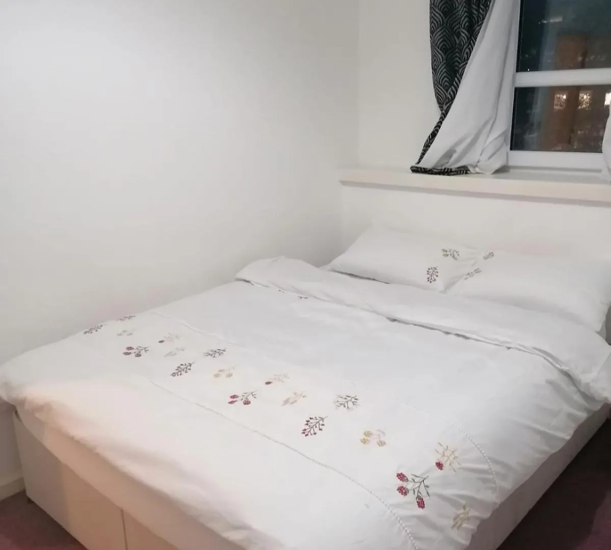 Lodgers & Suites London 0*,  United Kingdom